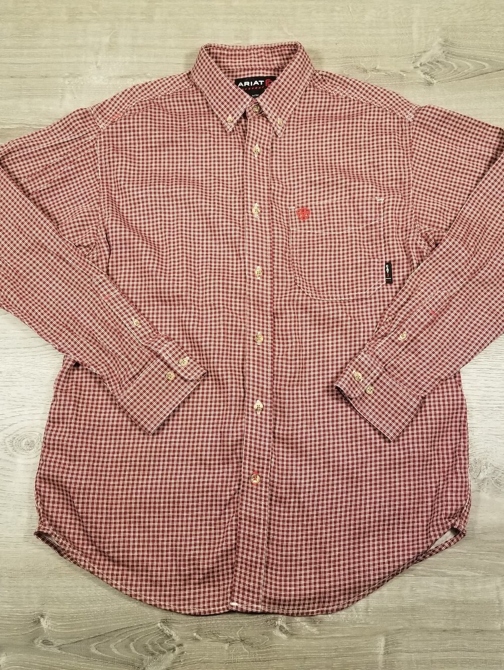 Ariat FR Button Down Long Sleeve Work Shirt Mens Size Medium Red Check Plaid